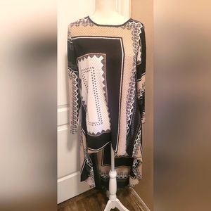 EUC Fashion Collection High-low shirt size medium